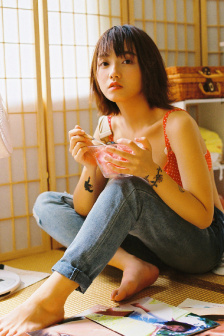 《坐公交上班的蘇晴》