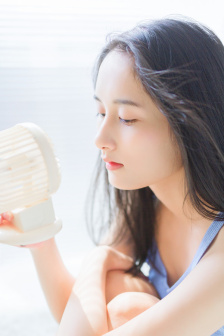 粗大挺進(jìn)親女小雅小泬