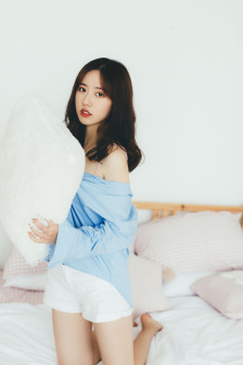 老公拿狗給我配