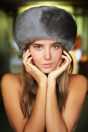 日無(wú)碼內(nèi)射