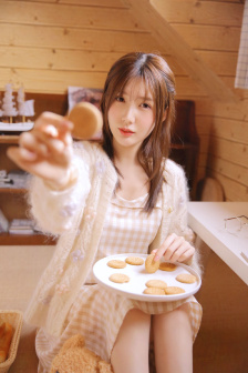 《潮濕小內(nèi)褲》在線觀看