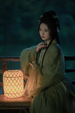 久熱免費(fèi)在線視頻觀看