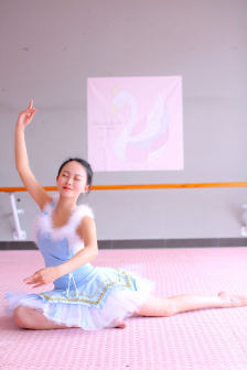 又摸又添下面添奶頭視頻