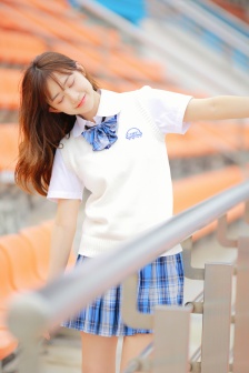 學霸C小混混到哭年下小說