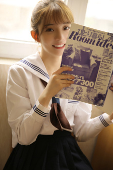 免費(fèi)很黃很色裸乳直播