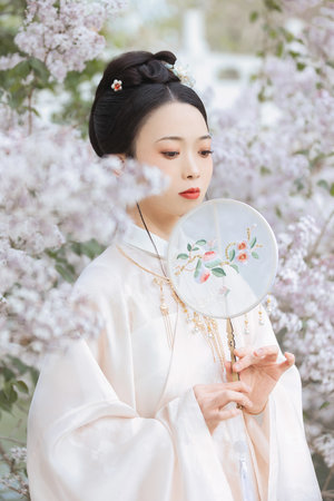 老旺日暈了秦小雨104章