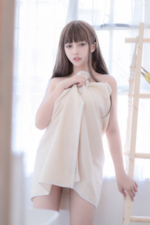 晚上偷偷與鄰居做爰