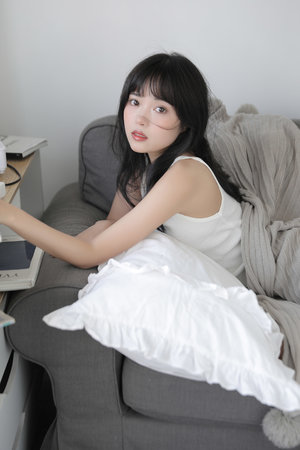 強行扒開腿擠入春藥雙性