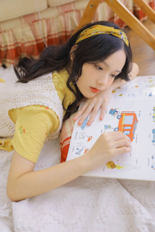 善良的妻子演員小三是誰扮演的