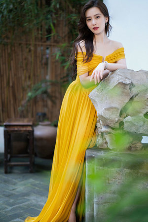 帶玩具逛街時(shí)突然按下按鈕