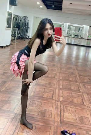 國(guó)產(chǎn)無(wú)套流白漿視頻免費(fèi)