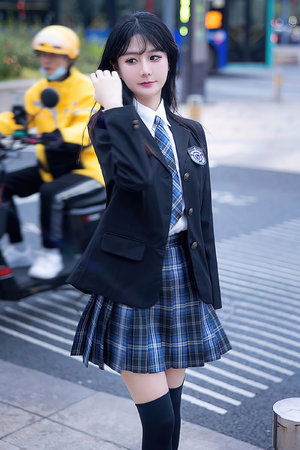 《妻子與瑜伽教練》主演是誰