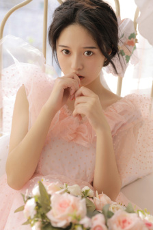 《墮落圣騎士露薇婭莉絲》動(dòng)漫