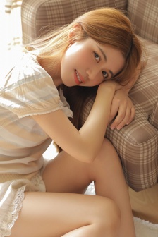 唐三手撕千仞雪衣服