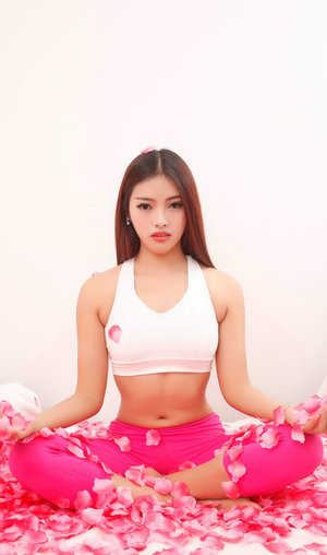 在她體內(nèi)一悸一悸的射精小說(shuō)