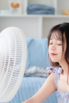 cf三級跳怎么跳