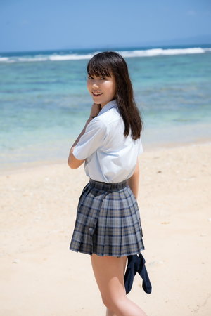 扒開雙腿猛進(jìn)入小柔的扮演者