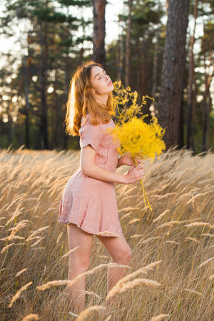 花戎電視劇免費(fèi)觀看全集在線