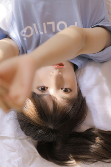 老師的絲襪讓我爽翻天