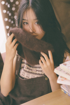 睡前玩手機傷眼折壽