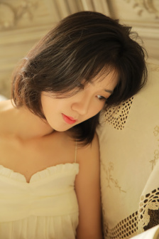 邊啃奶頭邊躁狠狠躁視頻免費觀看