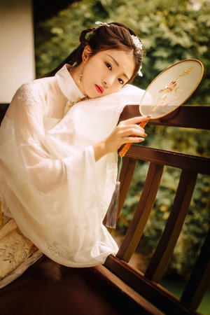 迷人的保姆在線觀看