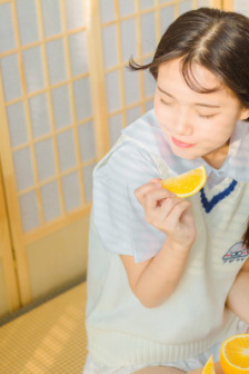 將軍吸乳漲奶妓女