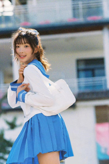 青青河邊草免費(fèi)觀(guān)看完整版高清