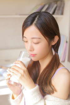 何炅罵迪麗熱巴心機(jī)重