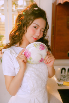 男總裁用自己犒勞下屬的小說