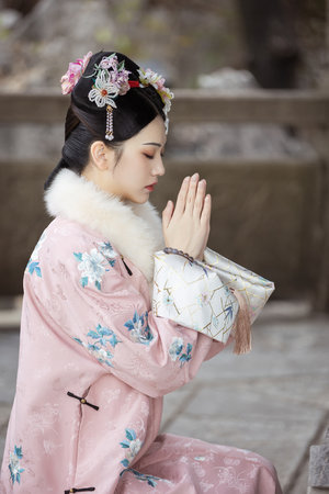 小草免費播放觀看在線視頻