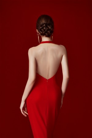 女人坐在男人的嘴上拉大便給我吃